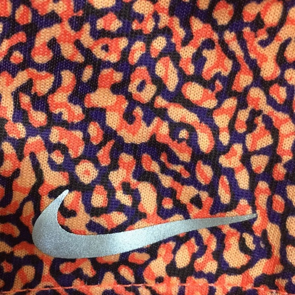 Nike Dri Fit Tank Top. Size small - Picture 5 of 8